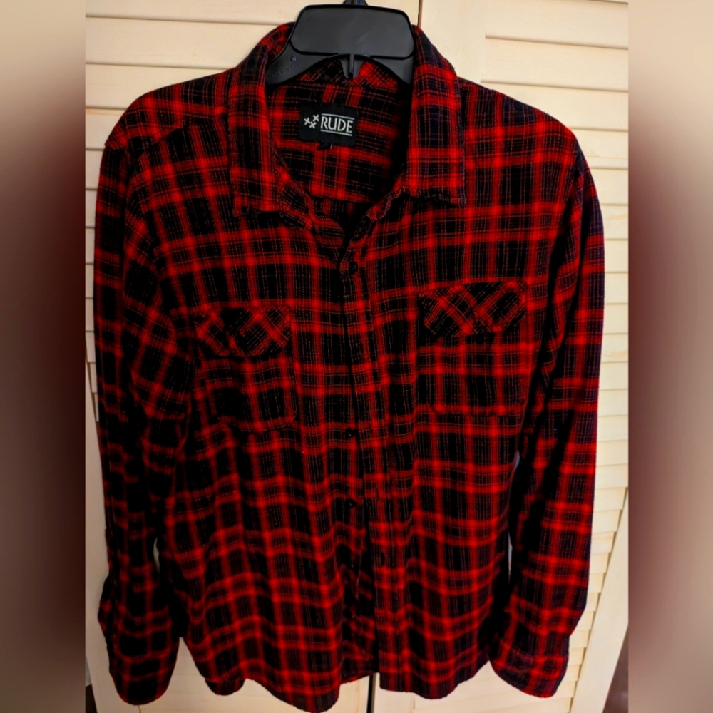 Men's flannel shirt